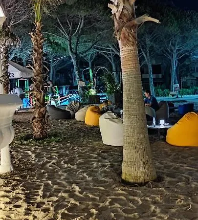 La Pineta 公寓式酒店 格勒姆