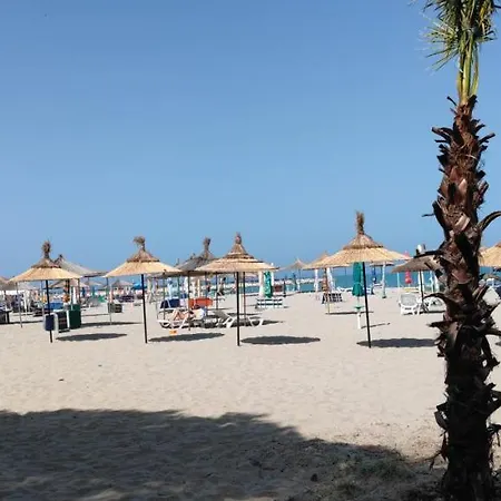 La Pineta Aparthotel 4*