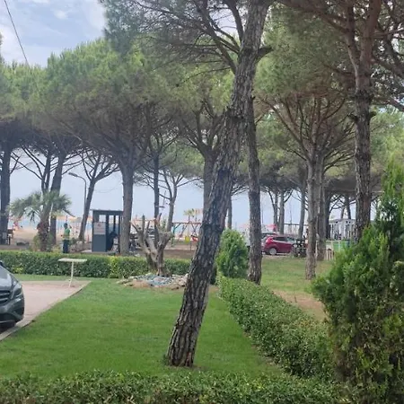 La Pineta Hotel apartamentowy Golem (Tirana)