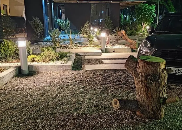 La Pineta Golem (Tirana)