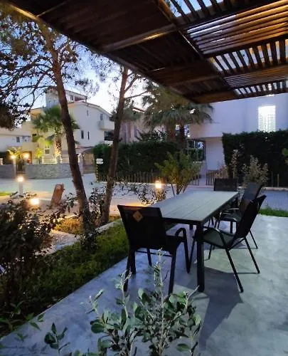 La Pineta Aparthotel 4*