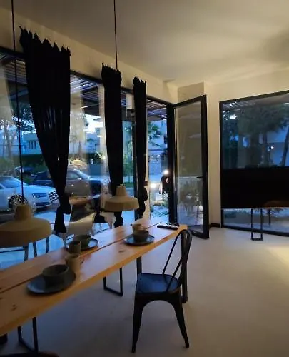 La Pineta Aparthotel Golem (Tirana)