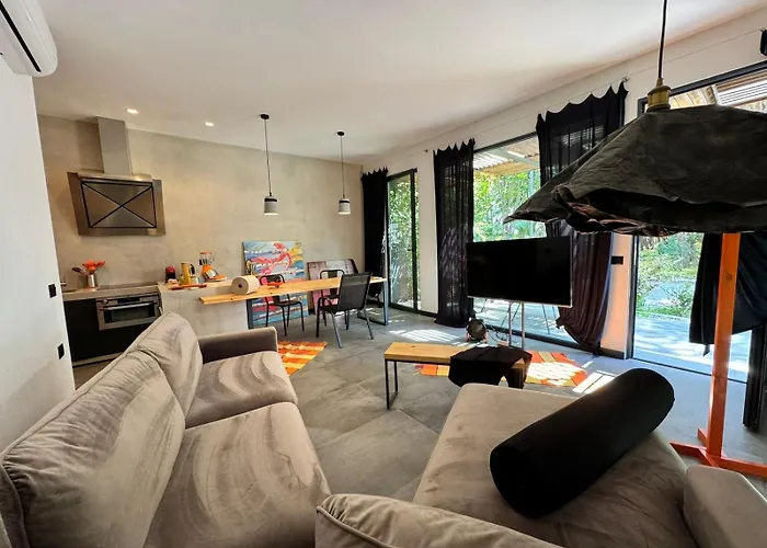 La Pineta 4* Golem (Tirana)